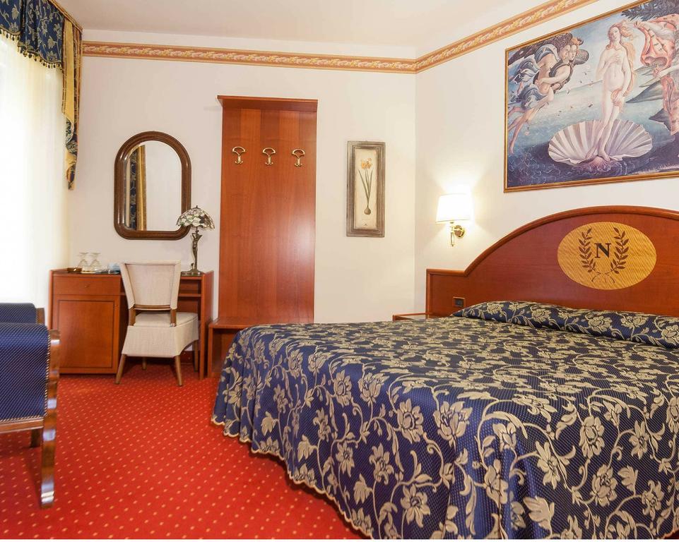 Hotel Napoleon Lido di Jesolo Exterior foto