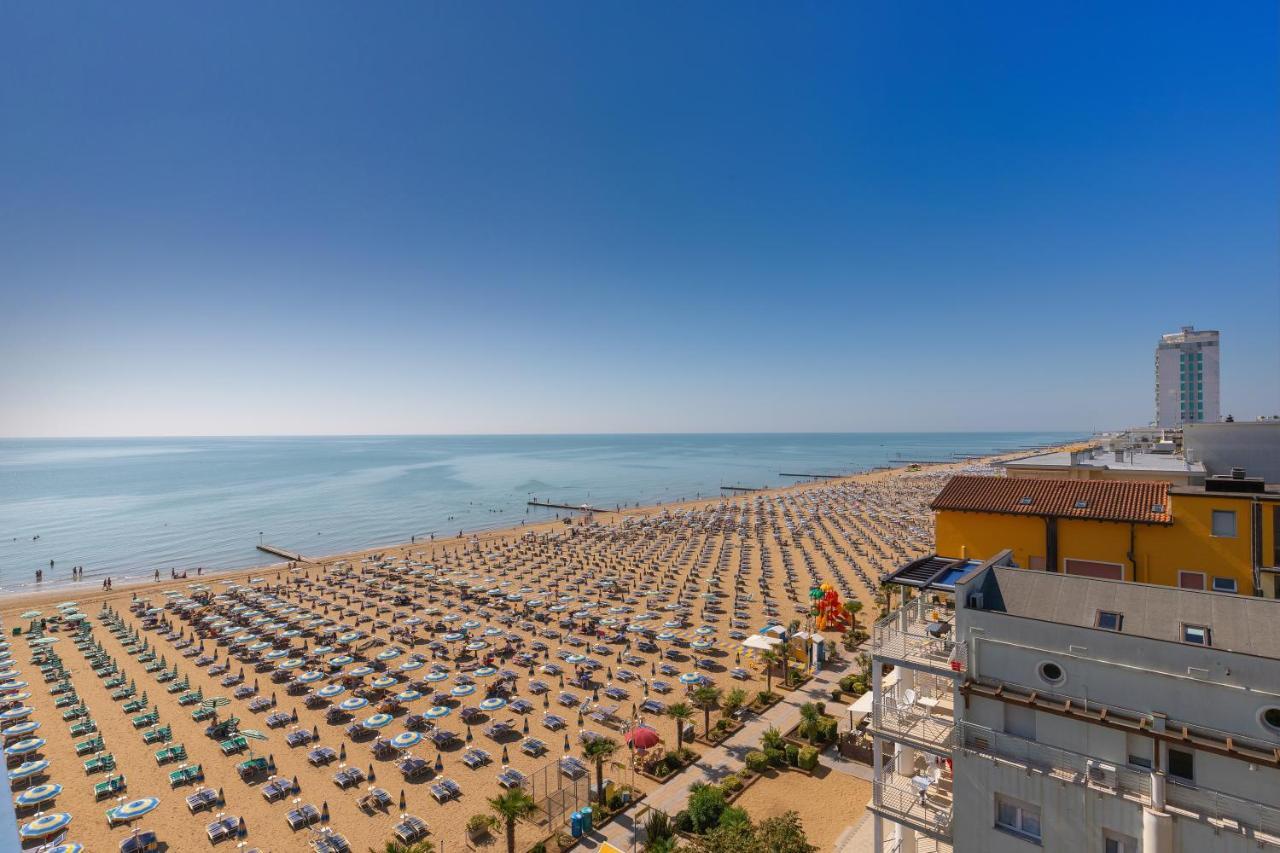 Hotel Napoleon Lido di Jesolo Exterior foto
