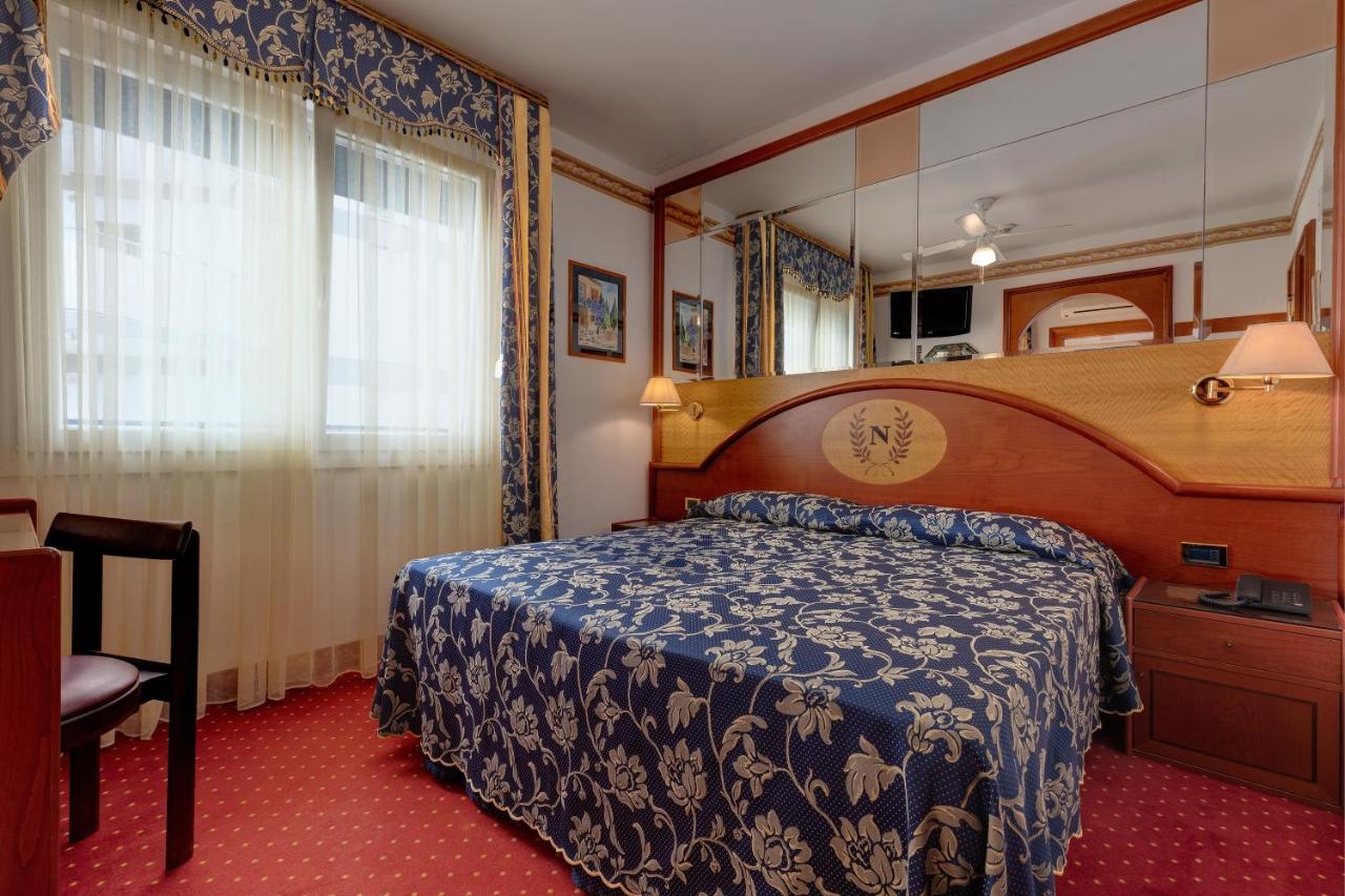 Hotel Napoleon Lido di Jesolo Exterior foto